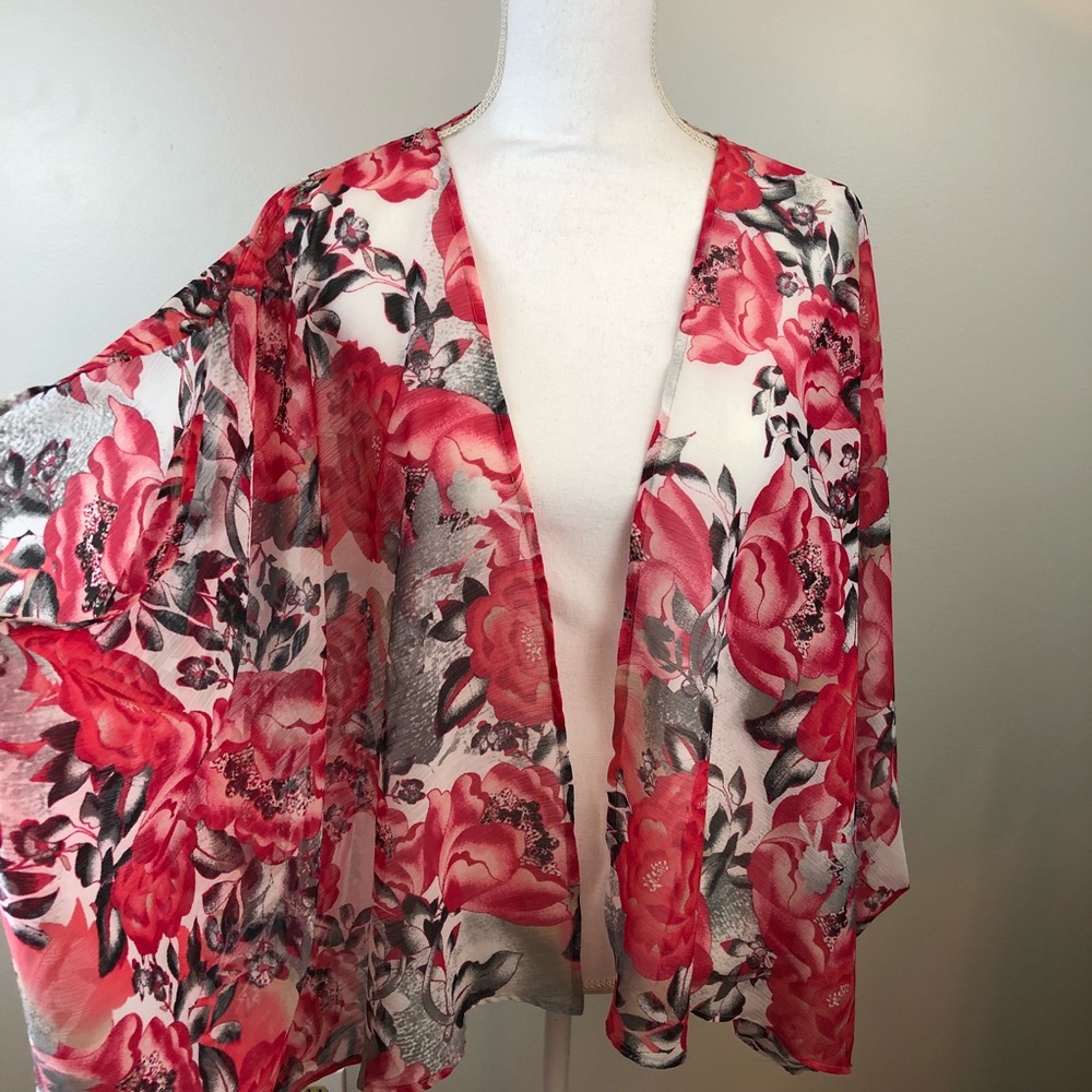 Candie’s Floral Kimono Wrap Sz XL